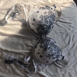 White and black lace Victoria secret push up bra